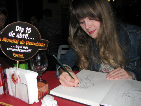 Encontro dia mundial do desenhista, Belo Horizonte, Ila Fox desenhando
