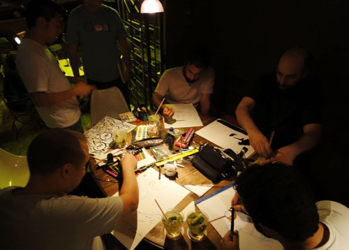 Beber & HQ 06 no afé com letras em BH