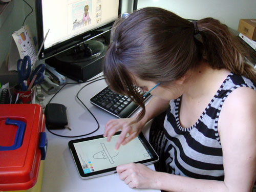 Jogando Draw Something, Draw Something, foto by ila fox